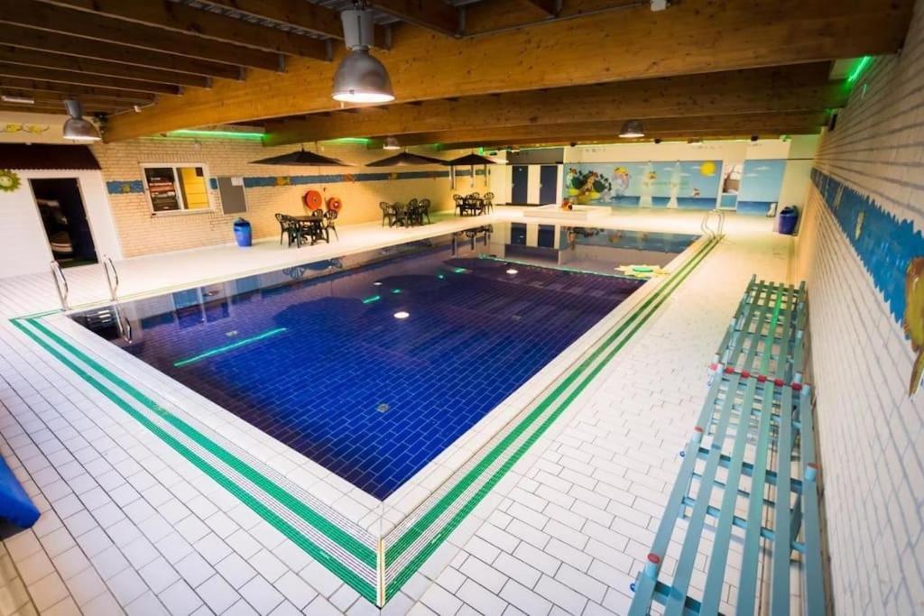 Vakantiehuis Aan Het Water -Incl Laadpaal- Ewijk Eksteriør bilde